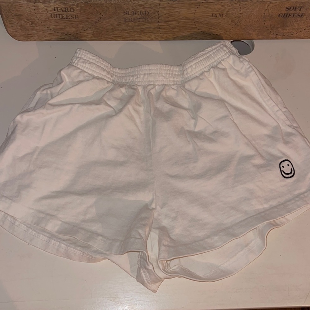 Things Between White Shorts S